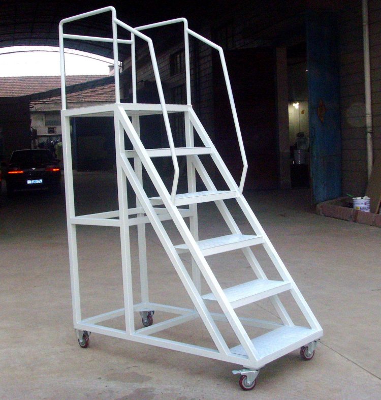 登高（gāo）車（chē）